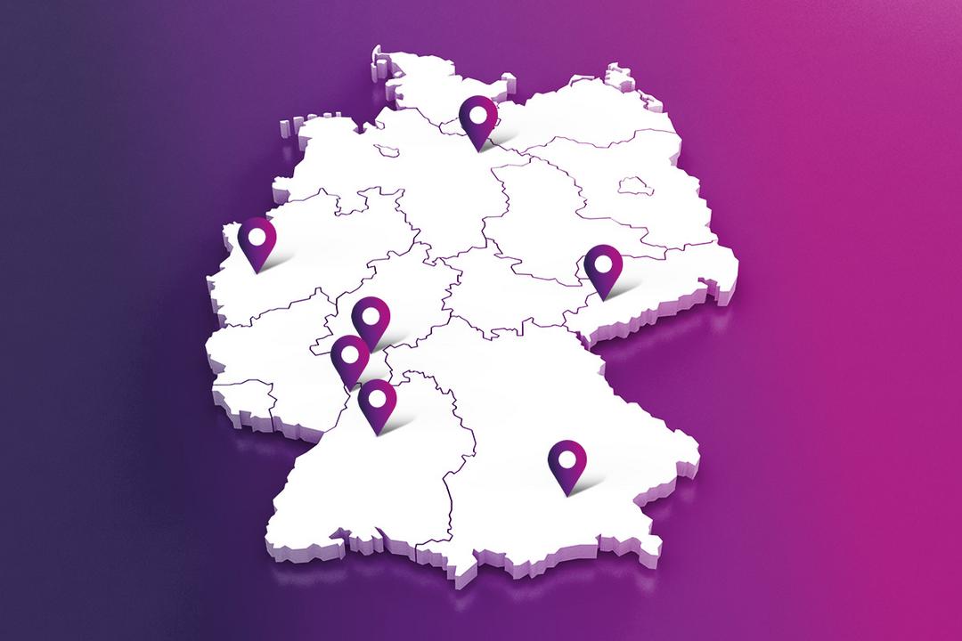 Deutschlandkarte in 3D mit Markierung der Orte Backnang, Mannheim, Essen, Garching, Glauchau, Groß-Umstadt, Schwerin und Schwülper
