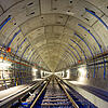 Kabelverlegung im Tunnel
