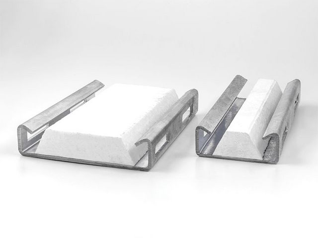 Profiled metal sheet channel JTB-LA by PohlCon in two variants.