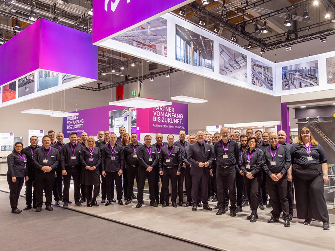 Messestand mit dem Messe-Team