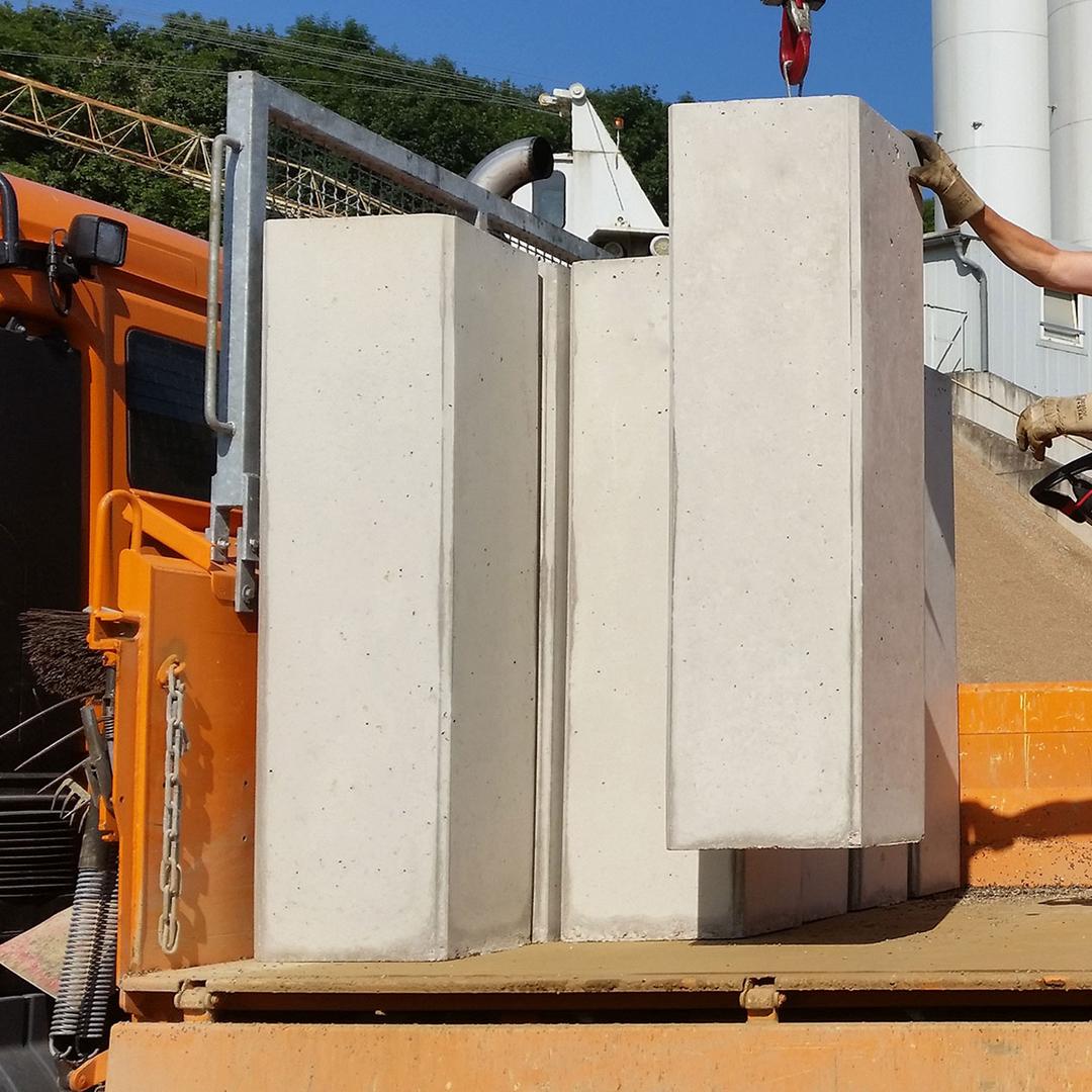 Nahaufnahme eines Betonelements, Baustellenumgebung