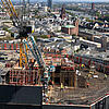 Blick auf die Baustelle eines der neuen Hochhäuser.