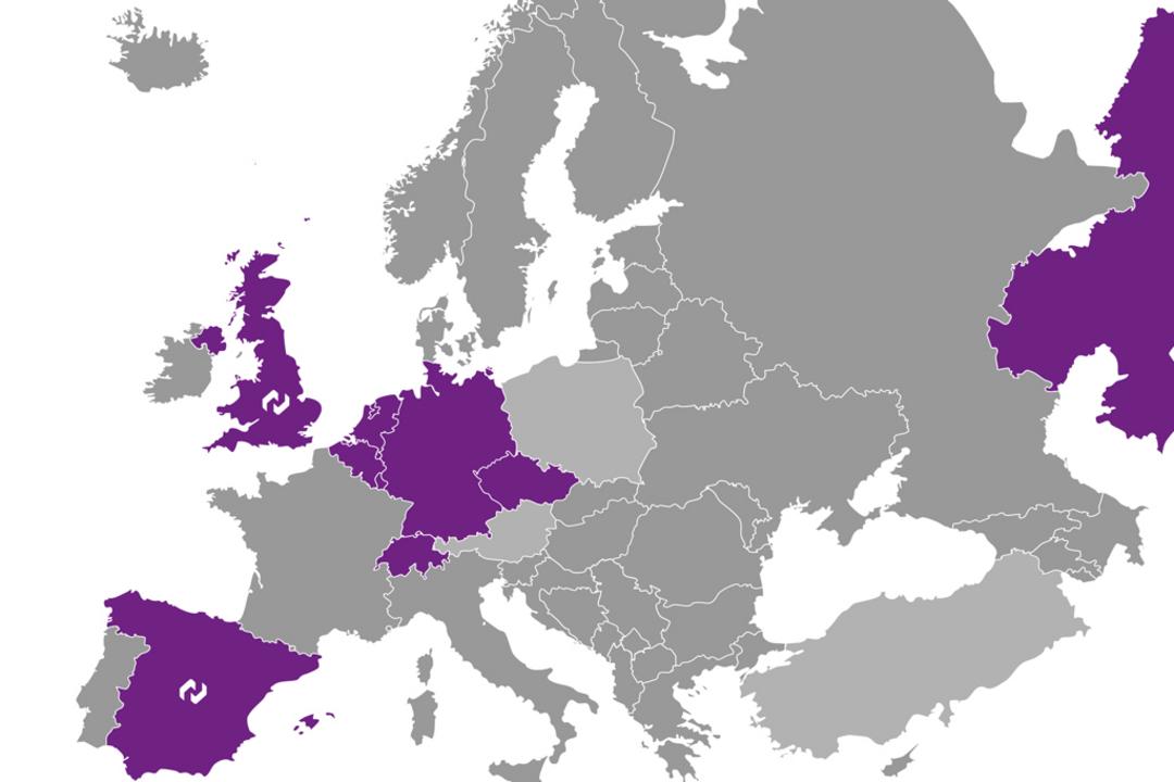 Europakarte mit farblich hervorgehobenen Ländern: Deutschland, Polen, UK, Spanien, Frankreich, Österreich und Russland.