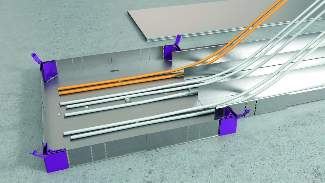 Unterflurkanal mit Trennstegen für getrennte Strom- und Datenkabel