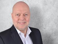 <a href="/unternehmen/news-und-presse/details/oliver-d-gessert-erweitert-die-geschaeftsfuehrung-von-pohlcon" target="_self">Oliver D. Gessert erweitert die Geschäftsführung von PohlCon</a>