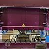 Moderne Hydraulikpresse in der Metallverarbeitung